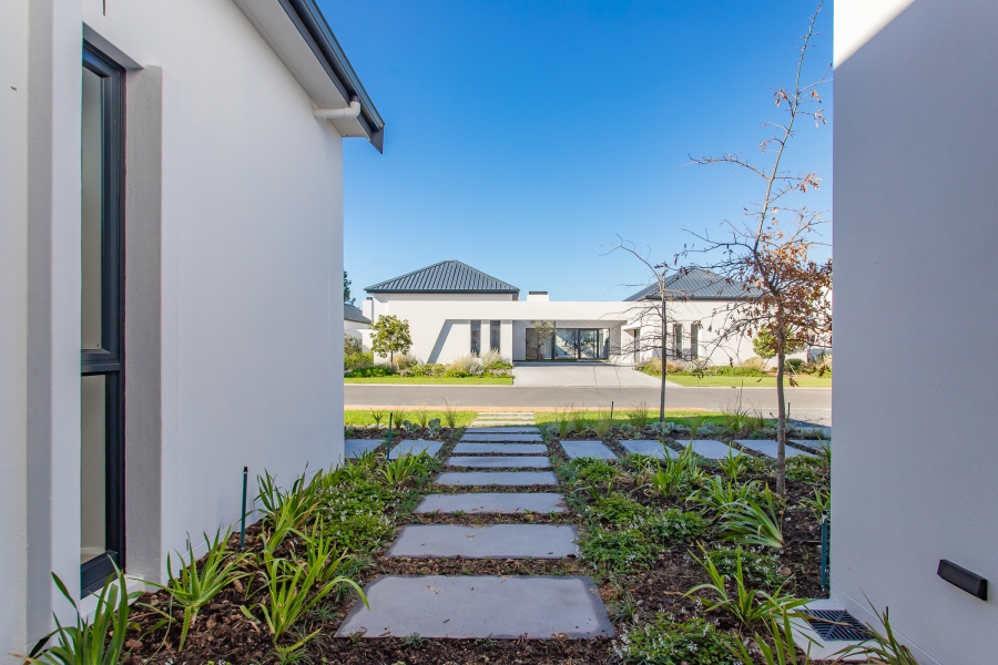 5 Bedroom Property for Sale in Pearl Valley at Val de Vie Western Cape